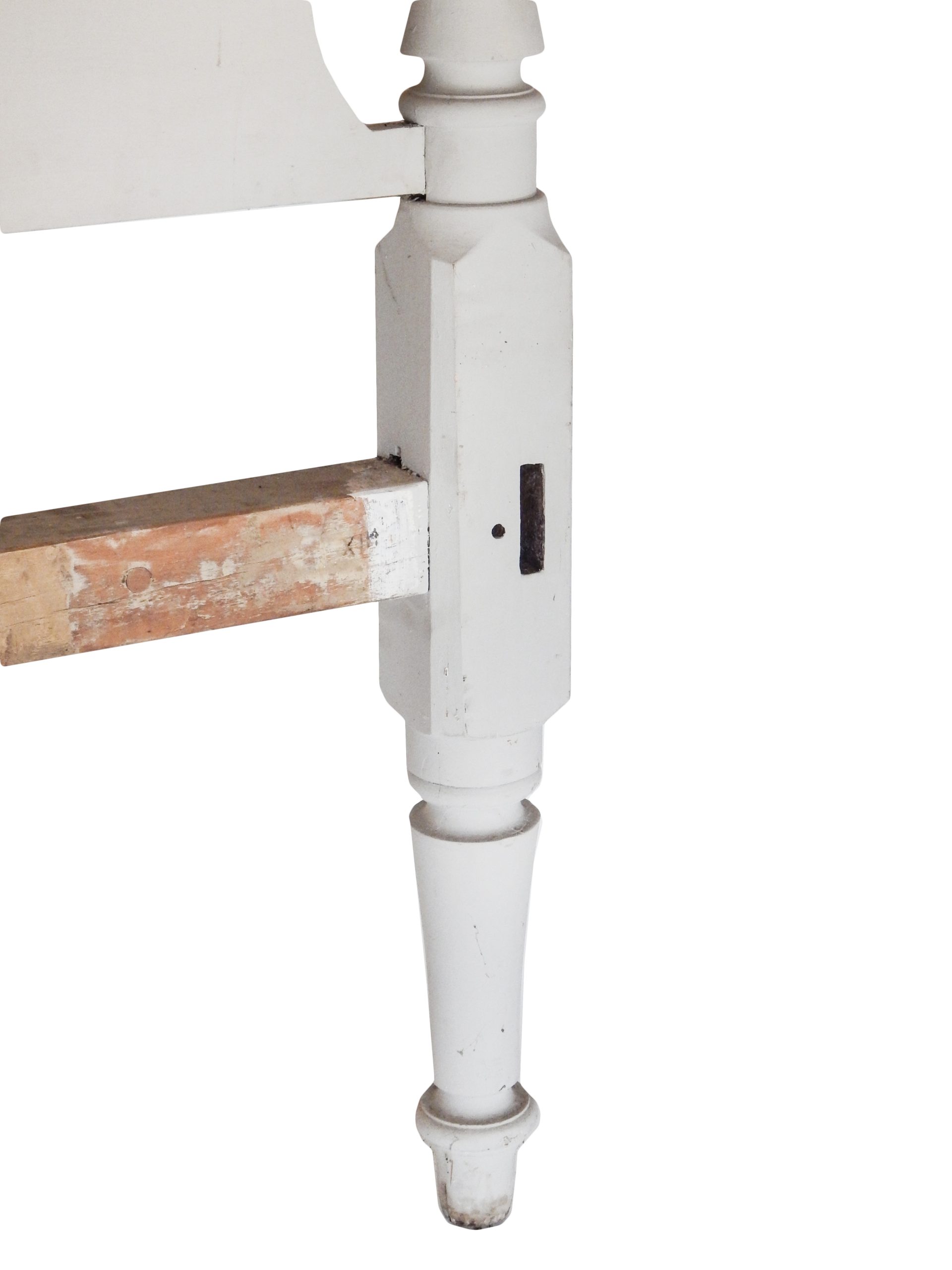 Heavy Wood Turned Three-Quarter Bed - Image 6