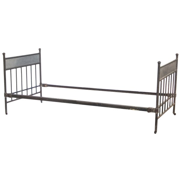 Funky Iron Daybed