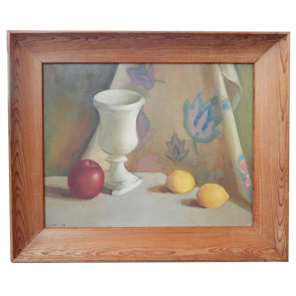 Still life With Red Apple