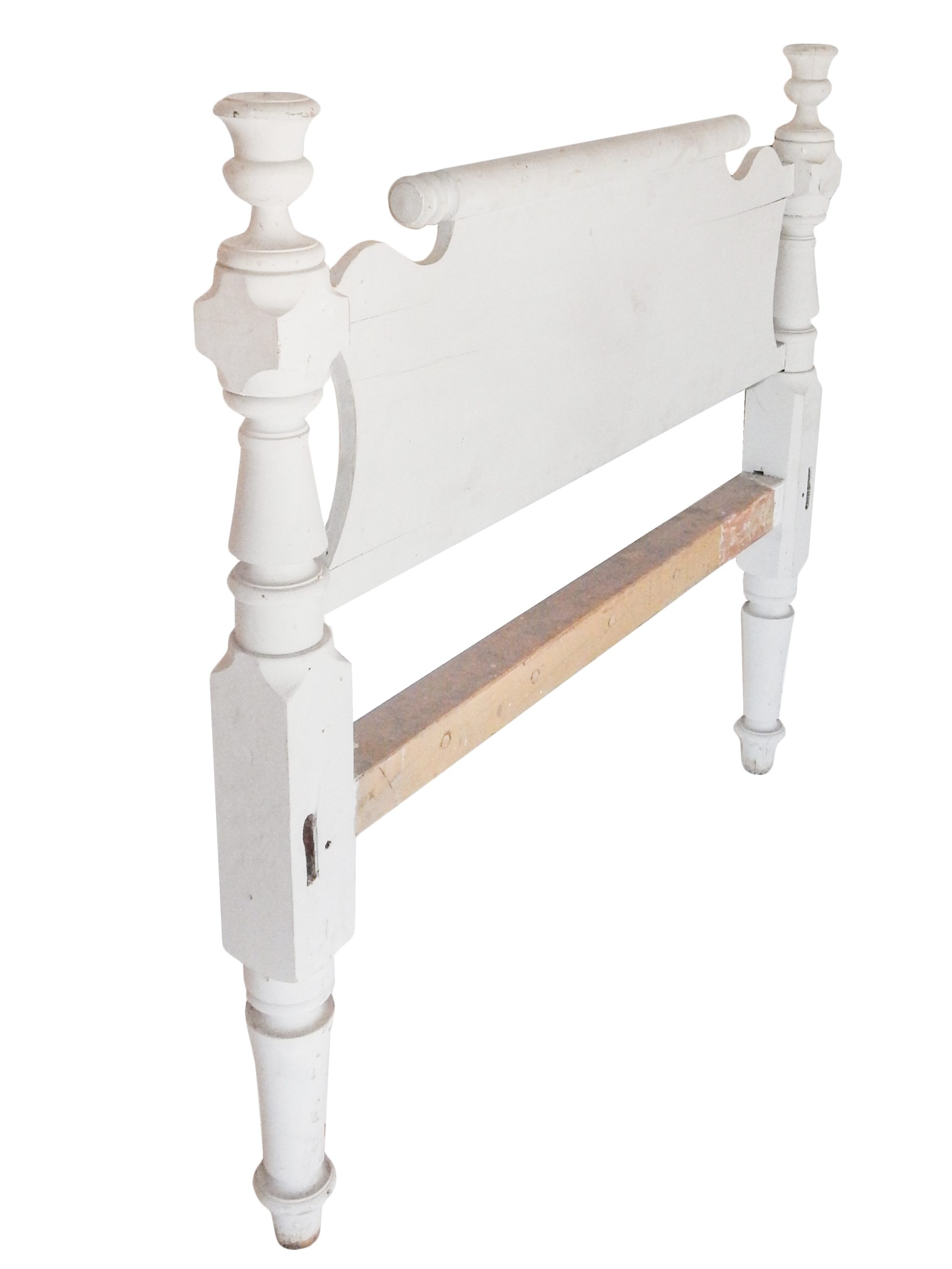 Heavy Wood Turned Three-Quarter Bed - Image 3